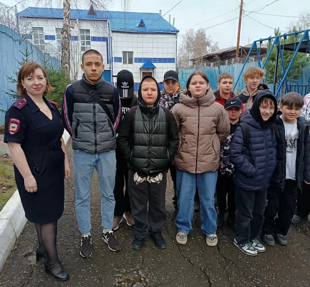 Экскурсия в Центр временного содержания несовершеннолетних правонарушителей.